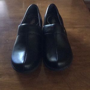 Black work shoes